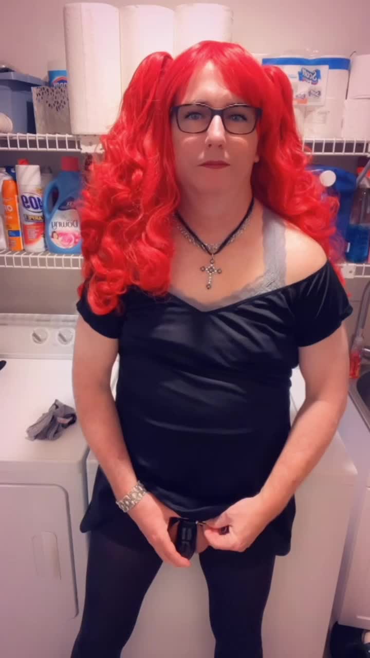 Pantyluvn sissy is a desperate housewife